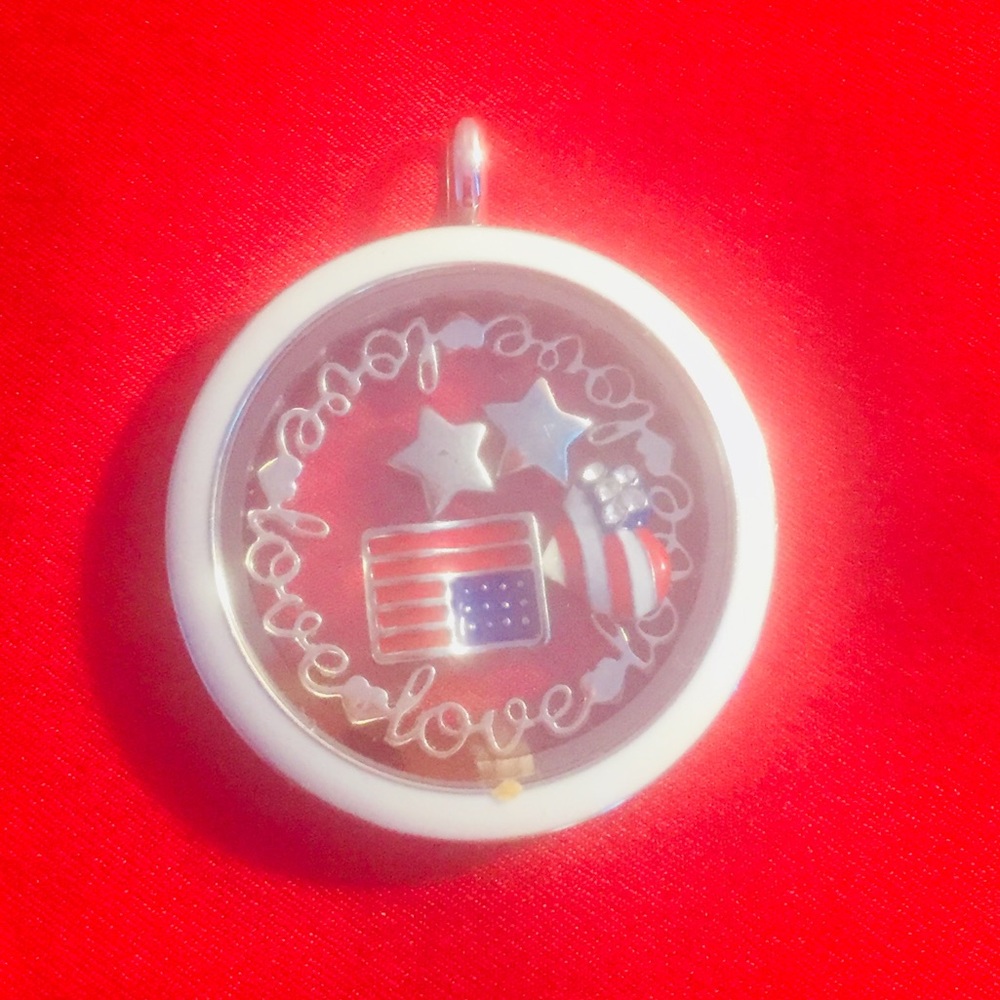 Large origami owl twist white face locket